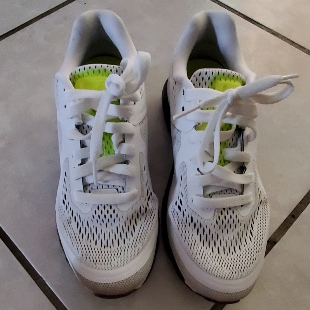 2014 Nike Air Max womens 7.5